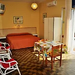 Residence Villa Giardini Aparthotel 3*