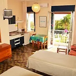 Aparthotel Residence Villa Giardini Giardini Naxos