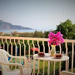 Residence Villa Giardini 3*