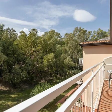 Residence Villa Giardini 3*