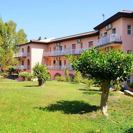 Residence Villa Giardini 3*