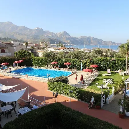 Residence Villa Giardini 3* Giardini Naxos